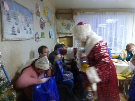 "Счастьем поделись с другим" "Счастьем поделись с другим"